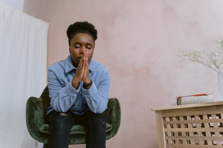 woman praying